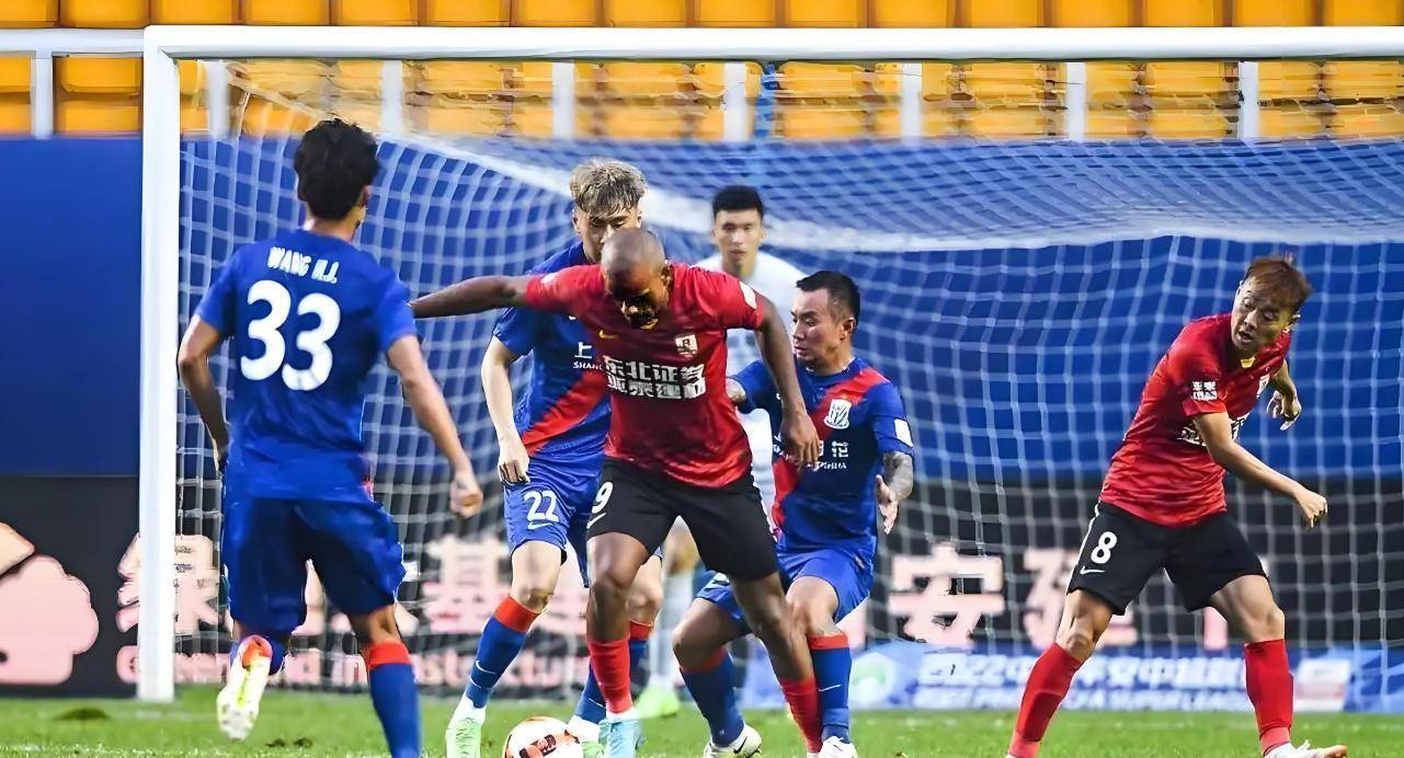 乐鱼体育在线娱乐-申花客战上港对决争议不断