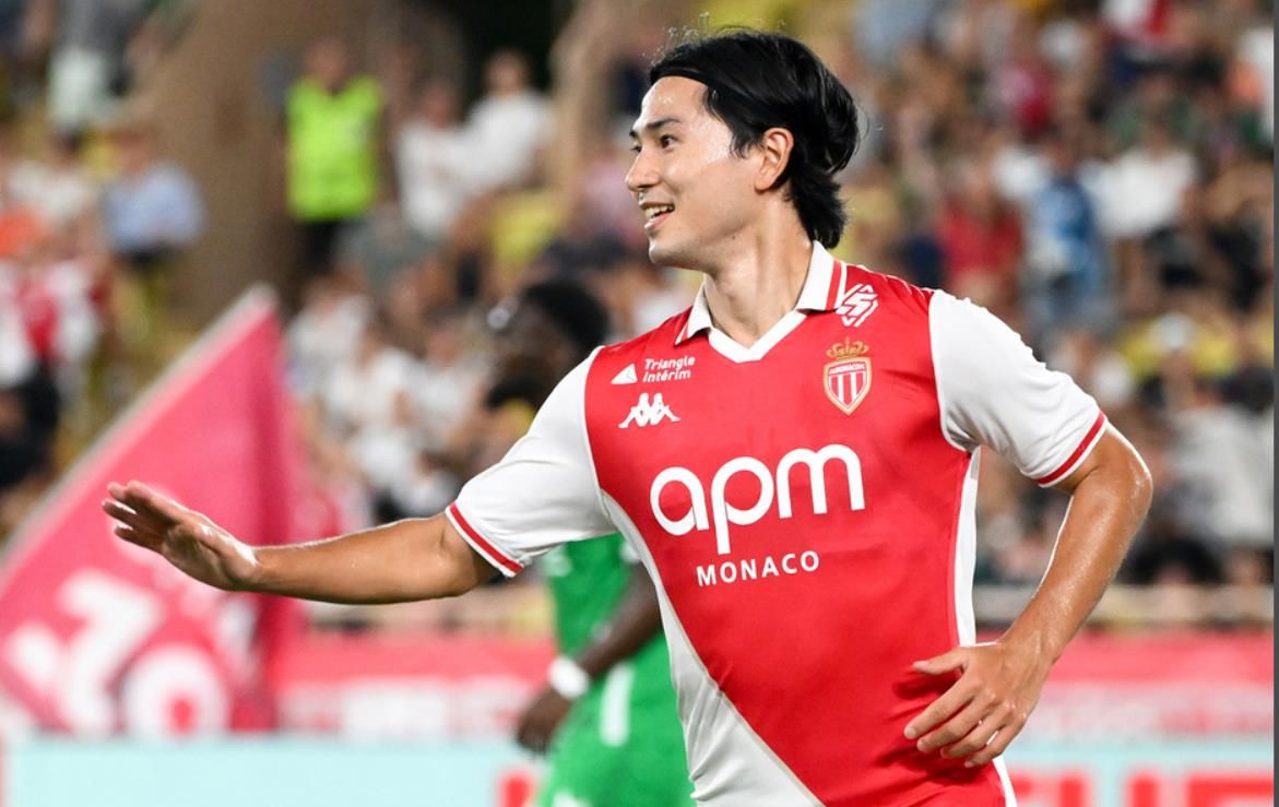 精湛表现获赞誉，球员成为全场焦点