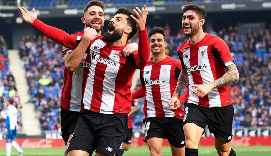 乐鱼登录-阿拉维斯客场遭逆袭，连胜势头被终结