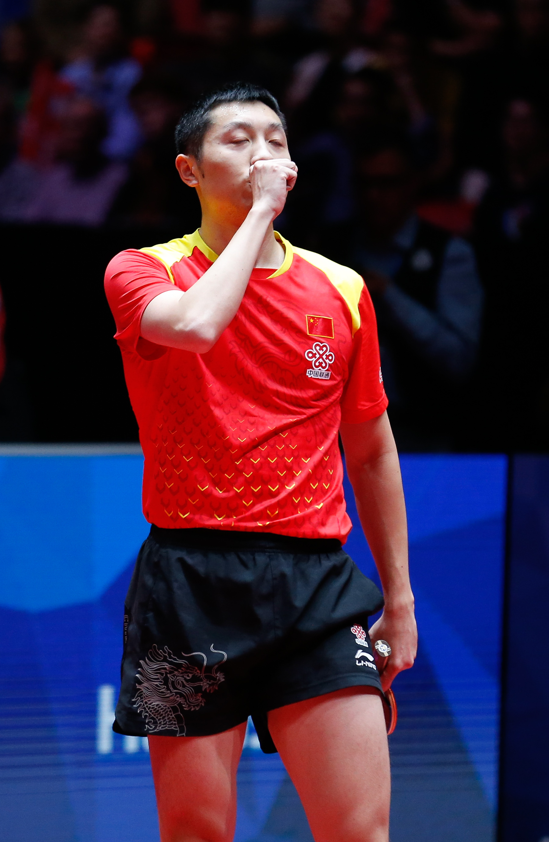 法国乒乓球队碾压奥地利乒乓球队，许昕惊艳世界