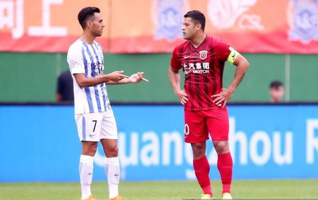 富力主场不敌上港，保级前景堪忧